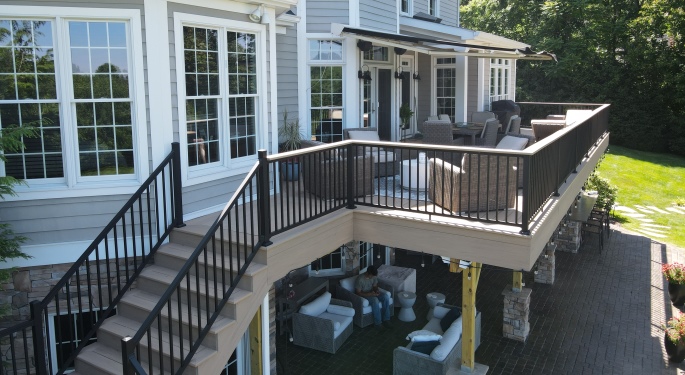 Chesapeake Railing with Deck Board